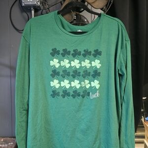 Women's Green Shamrock Long Sleeve Tee